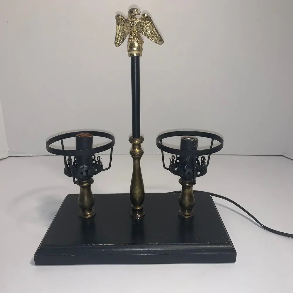 None this lamp